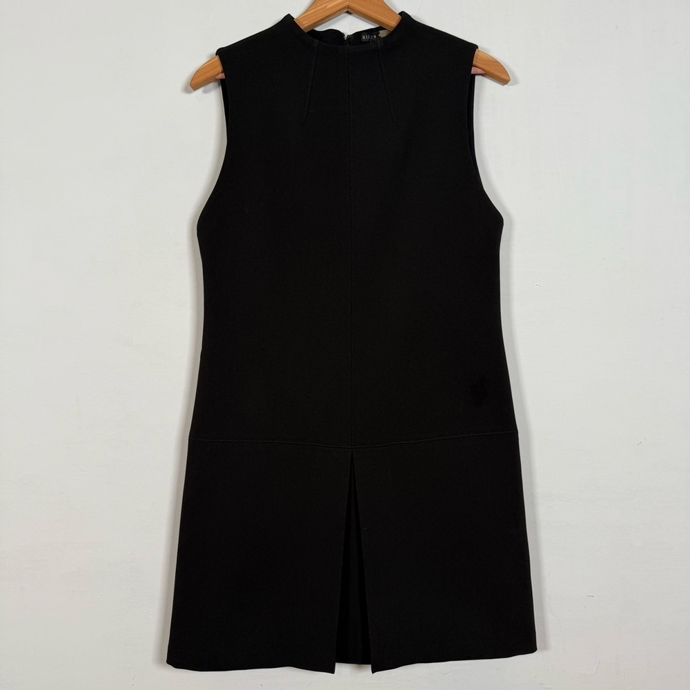 Alice + Olivia Employed Shift Black Dress Sleeveless Pleat Front, Lined, Size 8